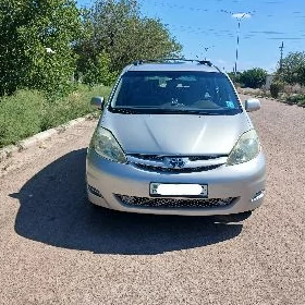 Toyota Sienna 2006
