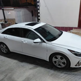 Hyundai Elantra 2021