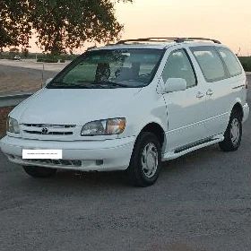 Toyota Sienna 2000