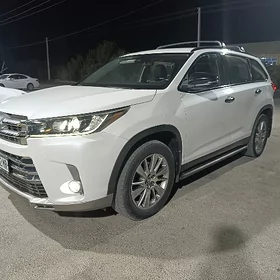Toyota Highlander 2019