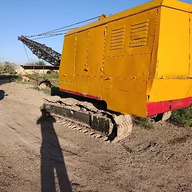 Caterpillar 120 Series 1990