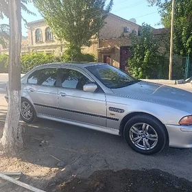 BMW E39 2002