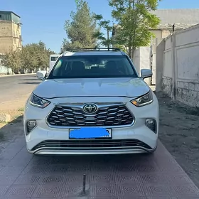 Toyota Highlander 2023