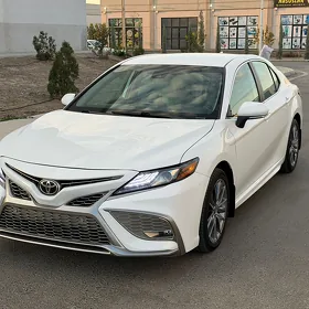 Toyota Camry 2022