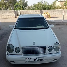 Mercedes-Benz E320 1999