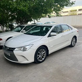 Toyota Camry 2017