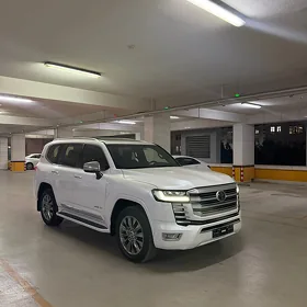 Toyota Land Cruiser 2023