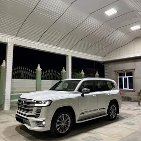 Toyota Land Cruiser 2025