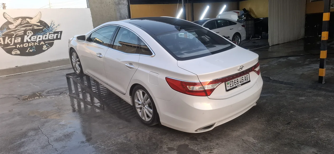 Hyundai Grandeur 2013 - 1