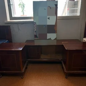 трюмо