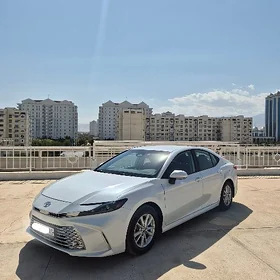 Toyota Camry 2025