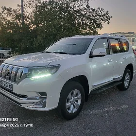 Toyota Land Cruiser Prado 2022