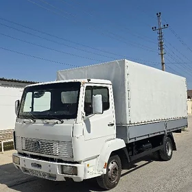 Mitsubishi Canter 1989