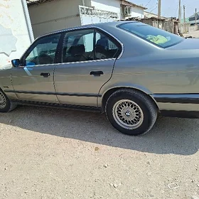 BMW 535 1990