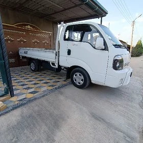Kia Bongo 2015
