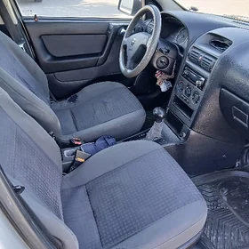 Opel Astra 2002