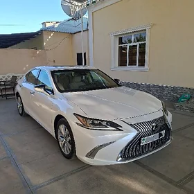 Lexus ES 350 2020