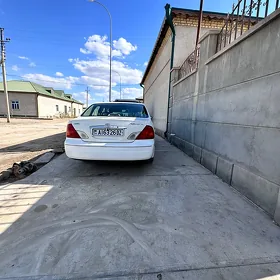 Toyota Avalon 2001
