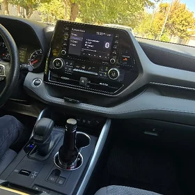 Toyota Highlander 2020