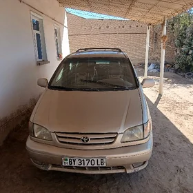 Toyota Sienna 2001