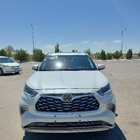 Toyota Highlander 2024