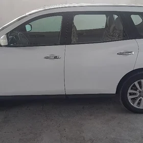 Nissan Pathfinder 2013