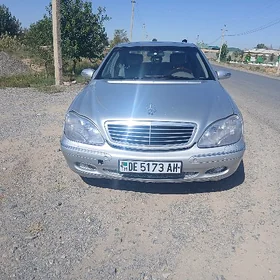 Mercedes-Benz S-Class 2000