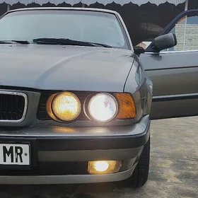 BMW 525 1989