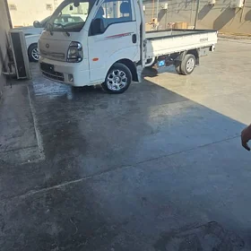 Kia Bongo 2022
