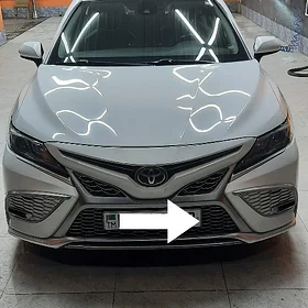 Toyota Camry 2021