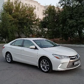 Toyota Camry 2017
