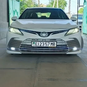 Toyota Camry 2020