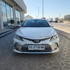 Toyota Camry 2022
