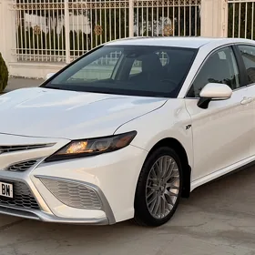 Toyota Camry 2023