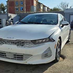 Kia K5 2021