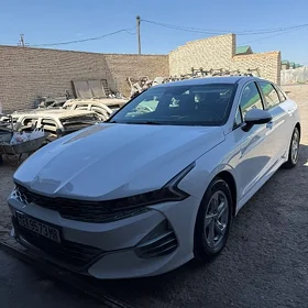 Kia K5 2021