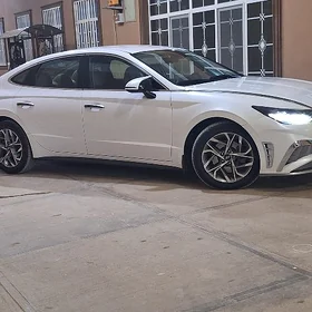 Hyundai Sonata 2021