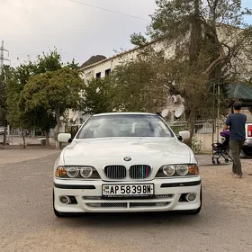 BMW E39 2001