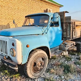 Gaz 52 1989