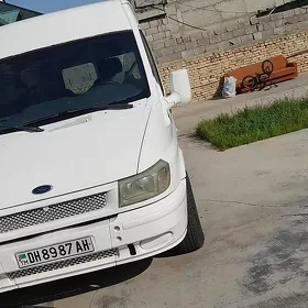 Ford Transit Connect 2000