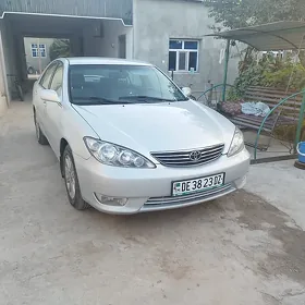 Toyota Camry 2004