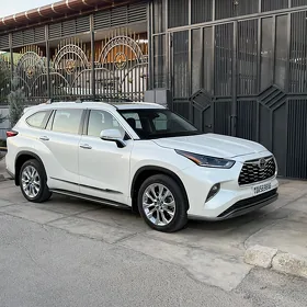Toyota Highlander 2022