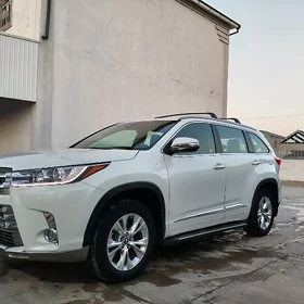 Toyota Highlander 2018