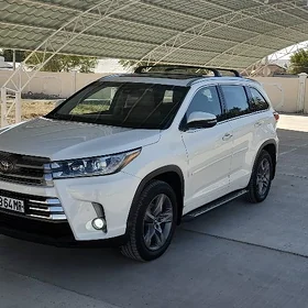 Toyota Highlander 2018