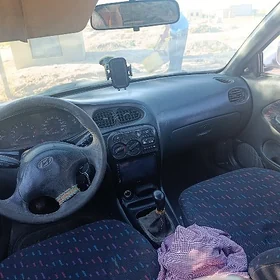 Hyundai Elantra 1997