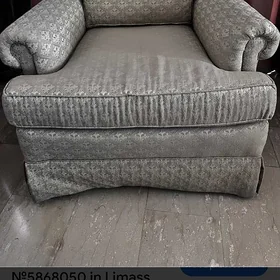 Мягкие кресла