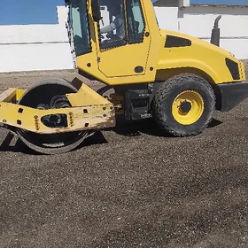 XCMG ZL50 2013