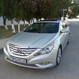 Hyundai Sonata 2011