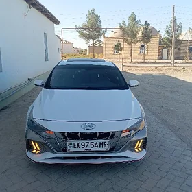 Hyundai Elantra 2023