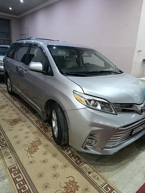 Toyota Sienna 2020 - 1